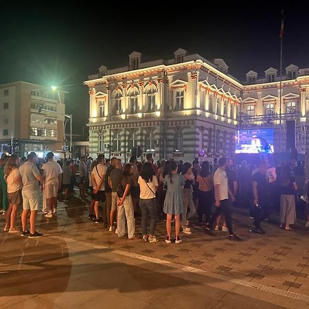 Central Trei Camere Bacau Ngoại thất bức ảnh